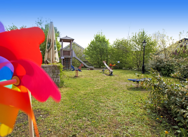 Image hover effect image